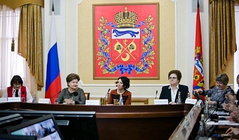 О неотложных задачах в области социальной политики